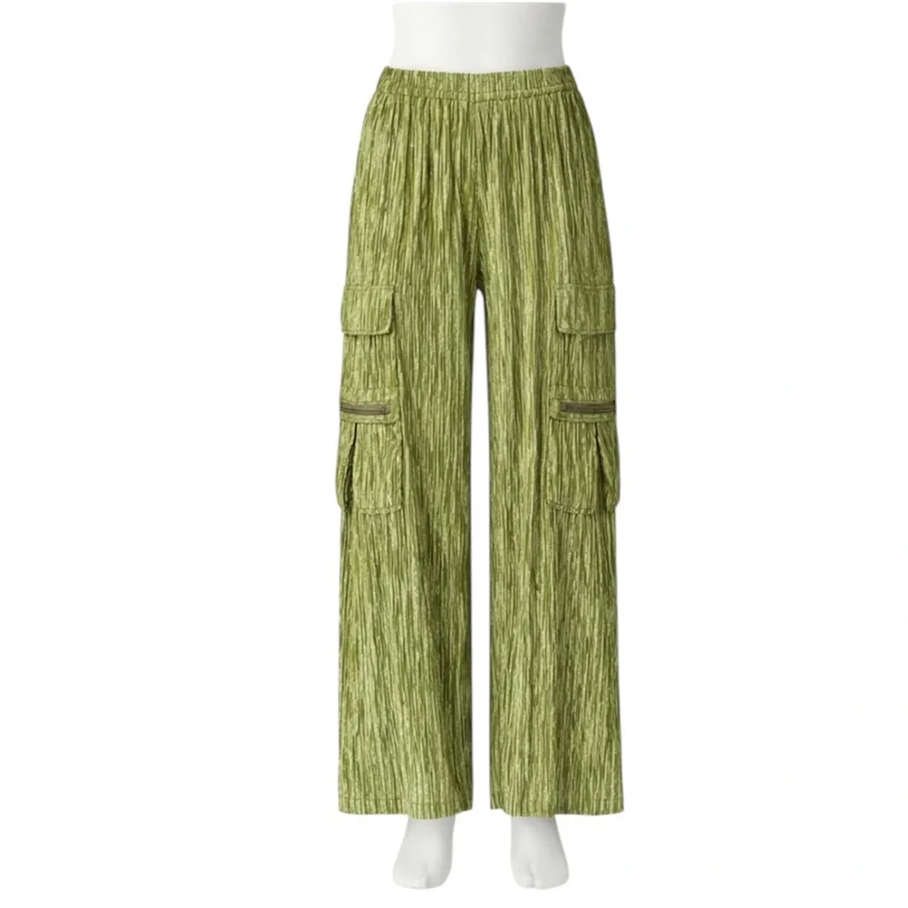 NWT NKN Nekane Lime Metallic Stretch Crinkle Cargo Pants Green Size M - Picture 2 of 7